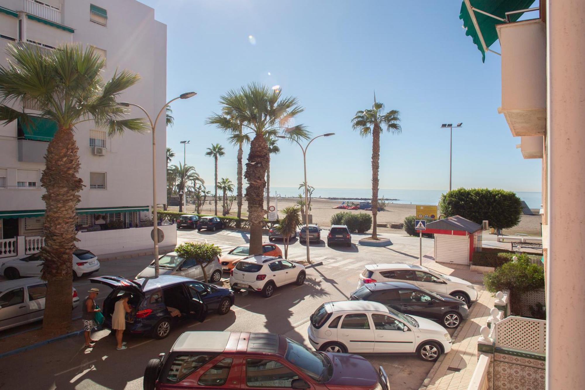Bajo En Primera Linea - Cala Del Moral, Urbanizacion Calaflores La Cala Del Moral المظهر الخارجي الصورة